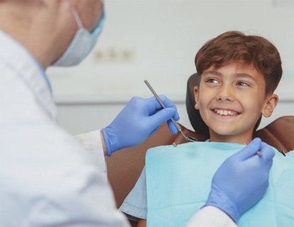 a child patient visiting the dentist